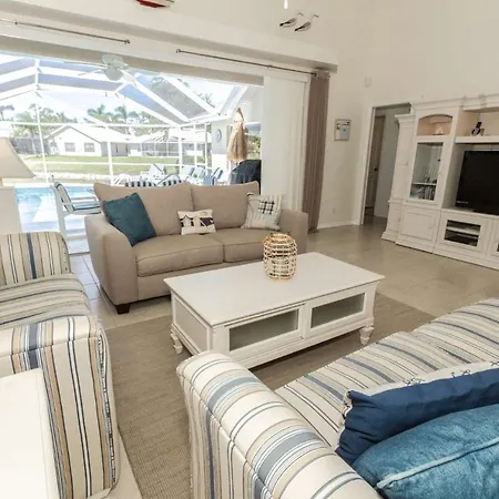 Briarwood-Tivoli Ct Villa